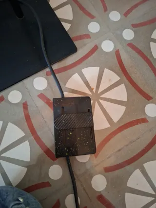 Lámpara de pie moderna negra