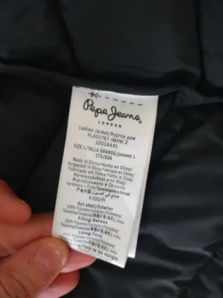 Chaqueta Pepe Jeans Negra con Capucha NUEVA