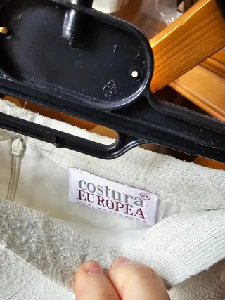 Traje de falda CORTE EUROPEO beige