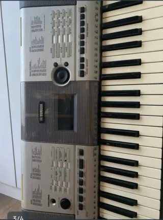 Tastiere elettroniche Yamaha PSR-E403
