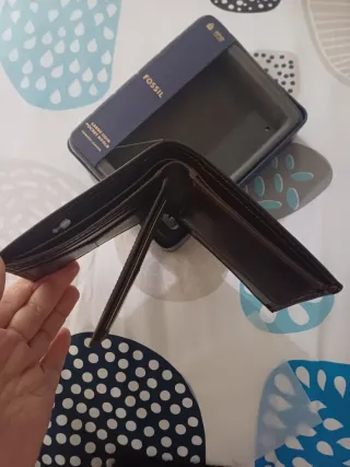 Billetera Fossil Piel Marrón RFID