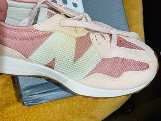 Zapatillas New Balance Rosa y Blanco