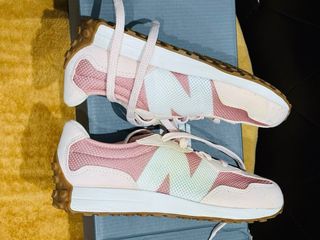 Zapatillas New Balance Rosa y Blanco