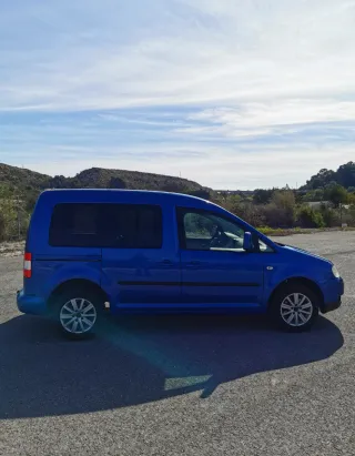 Volkswagen Caddy 2009