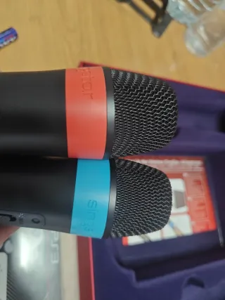 Micrófonos SingStar PS3 Inalámbricos + 2 Juegos