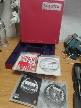 Micrófonos SingStar PS3 Inalámbricos + 2 Juegos