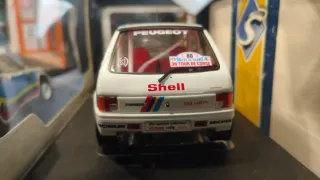 Coche de Colección Peugeot 205 T16 Solido