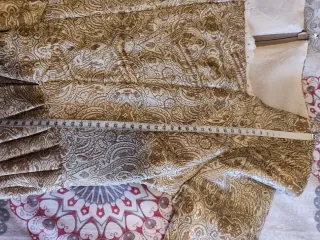 Traje Alicantina, Corpiño y falda