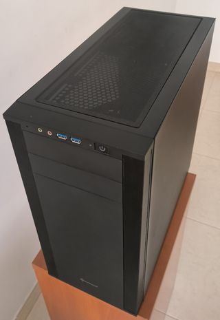 Caja PC Semitorre ATX Sharkoon M25-W Negra