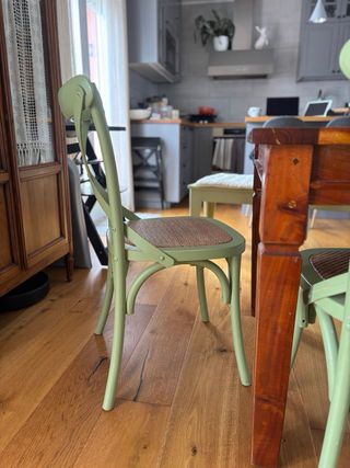 Mesa madera extensible + banco + 3 sillas