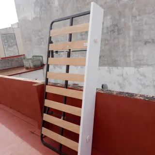 Divano letto e rete a doghe