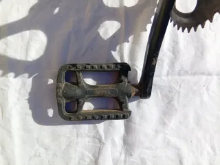 Guarnitura Nera + Pedale