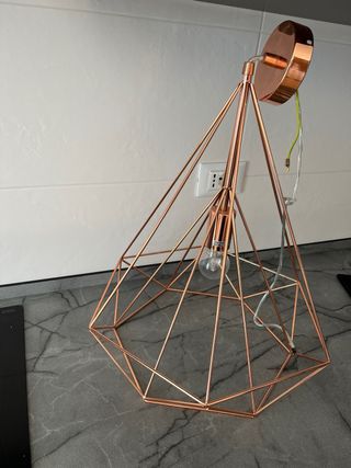 Lampadario geometrico color oro