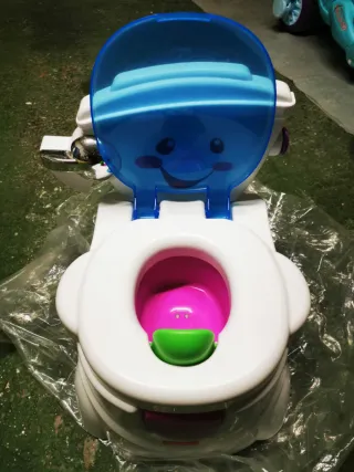 Orinal bebé Fisher-Price con tapa