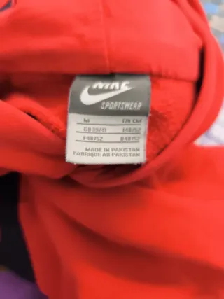 Sudadera Nike rojo