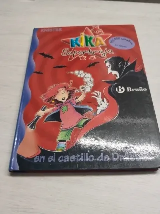 KIKA SUPERBRUJA EN CASTILLO DRACULA (10)