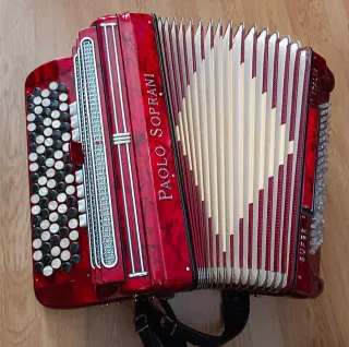 Accordeon Paolo Soprani 120 Bassi