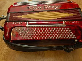 Accordeon Paolo Soprani 120 Bassi
