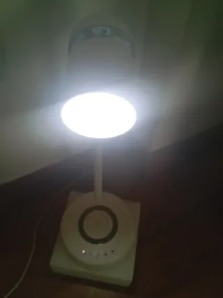 Lámpara Escritorio Grundig 3-en-1LED USB Bluetooth