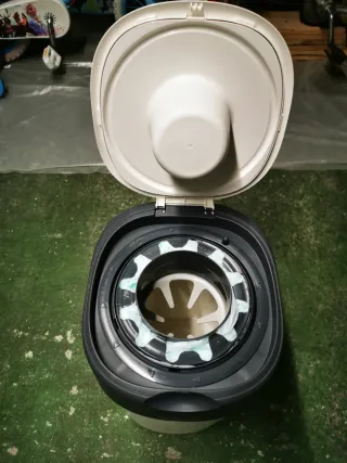 Papelera para pañales Tommee Tippee