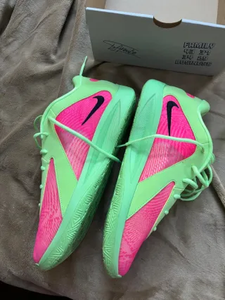 Nike Giannis Freak 6 Talla 46 Verde/Rosa