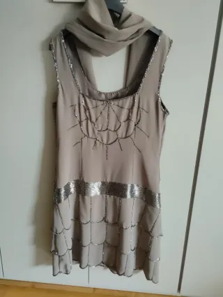 Vestido con pedrería