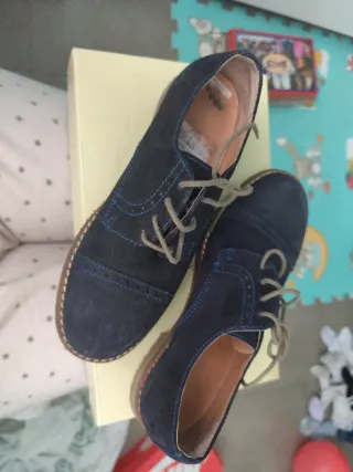 Zapatos comunión azul marino y marrón