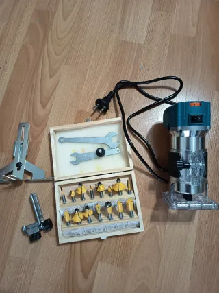 Fresadora Tupí con Brocas y Accesorios