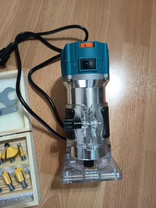 Fresadora Tupí con Brocas y Accesorios