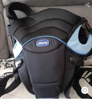Mochila Portabebés Chicco Negra y Azul
