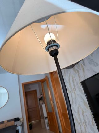 Lámpara de pie moderna