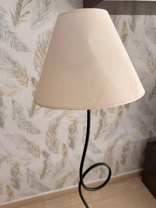 Lámpara de pie moderna