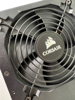 Corsair CX650 Fuente de Alimentación ATX 650W