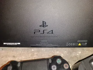 Consola PS4 Pro Negra + Accesorios