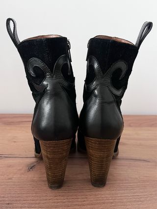 Botines Ras Piel Tachuelas Talla 37