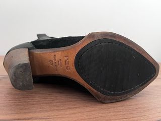 Botines Ras Piel Tachuelas Talla 37