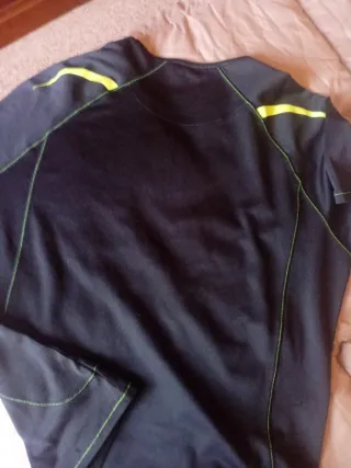 Camiseta deportiva chico Talla S