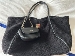 Bolso V73 Negro Peluche con Monedero
