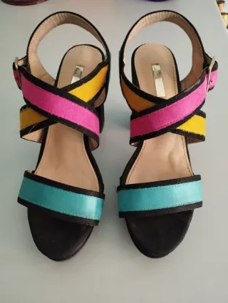 Zapatos de tacón multicolor seminuevos