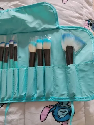 Set de brochas de maquillaje sin usar