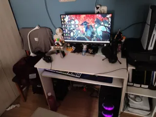 PC gama media -baja perfecto estado