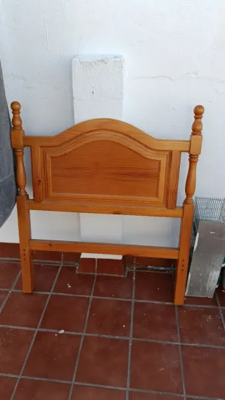 Cabecero de madera rústico
