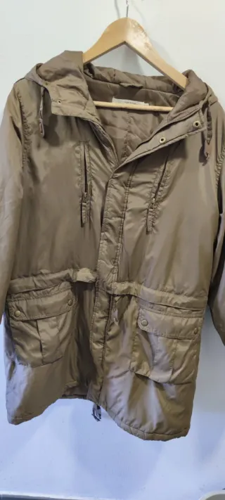 Abrigo convertible en chaqueta corta