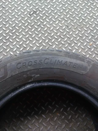 NEUMATICOS 195/65R16 95V