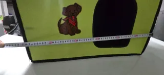 Casa para perro con diseño de huella