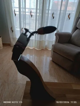 Jamonero giratorio sin estrenar .