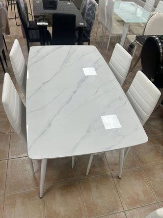 MESA DE COMEDOR MARMOL BLANCA + 4 SILLAS NUEVA