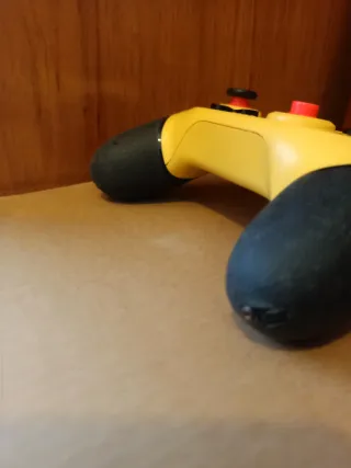 Mando Nintendo Switch