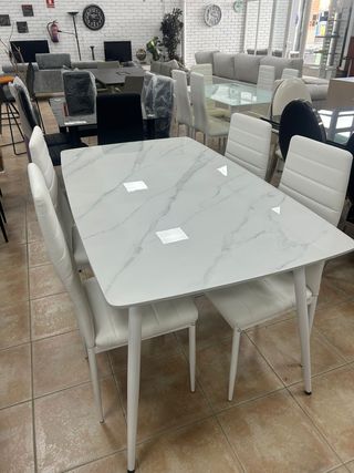 Mesa de Comedor Mármol Blanca + 4 Sillas