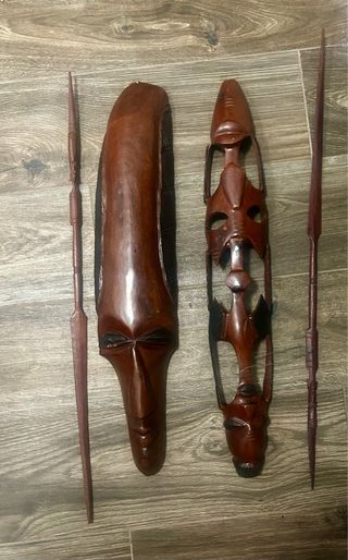 Máscaras africanas talladas a mano